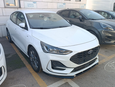 Preview: Frontspoiler passend für Ford Focus ST und ST-Line 2018- in GLANZ SCHWARZ