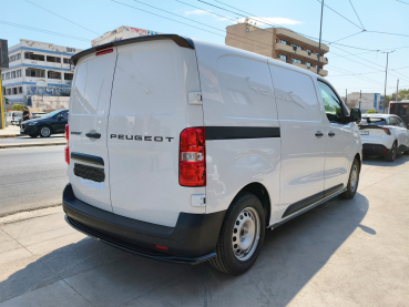 Preview: Heckdiffusor passend für Peugeot Expert III, Traveller, Fiat Scudo, Citroen Jumpy III, SpaceTourer, Opel Vivaro C, Zafira Life, Toyota ProAce in GLANZ SCHWARZ L2