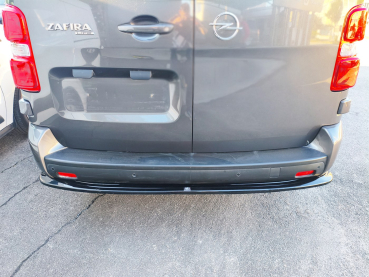 Preview: Heckdiffusor passend für Peugeot Expert III, Traveller, Fiat Scudo, Citroen Jumpy III, SpaceTourer, Opel Vivaro C, Zafira Life, Toyota ProAce in GLANZ SCHWARZ L3