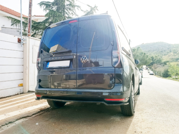 Preview: Heckdiffusor passend für VW Caddy 2021- und Ford Transit Connect 2024- in GLANZ SCHWARZ