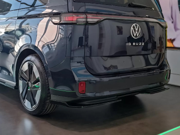 Preview: Heckdiffusor passend für VW ID.Buzz in GLANZ SCHWARZ