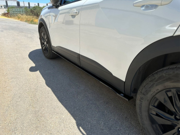 Preview: Seitenschweller passend für Peugeot 2008 2019- in GLANZ SCHWARZ