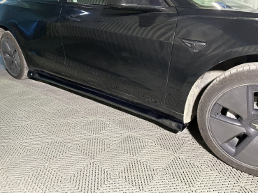 Preview: Seitenschweller passend für Tesla Model 3 2017- in GLANZ SCHWARZ