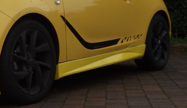 Satz Seitenschweller passend für Opel Adam