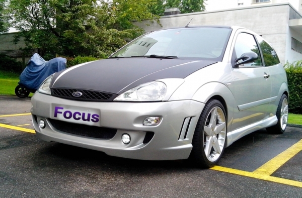 Front Stoßstange vorne Frontschürze passend für Ford Focus