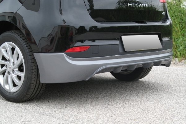 Heckdiffusor Diffusor Ansatz Heckschürzenansatz passend für Renault Megane III 11/08-02/16