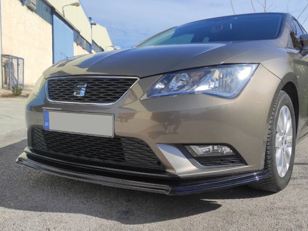 Frontspoiler passend für Seat Leon 2012-2017 in GLANZ SCHWARZ