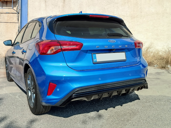 Heckdiffusor passend für Ford Focus ST-Line 2018-2022 in GLANZ SCHWARZ
