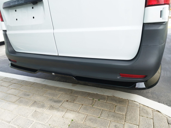 Heckdiffusor passend für Mercedes Vito W447 langer Radstand 24- in GLANZ SCHWARZ