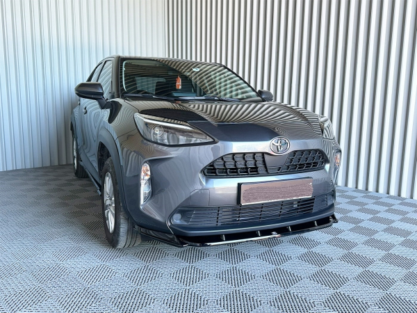 Frontspoiler passend für Toyota Yaris Cross 2020- in GLANZ SCHWARZ