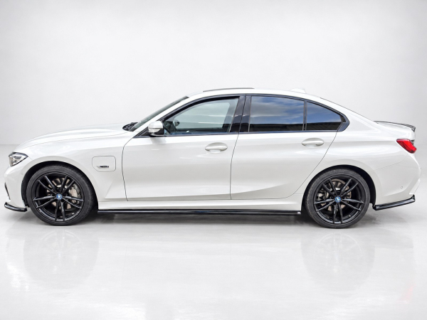 Seitenschweller passend für BMW 3er G20 18- M-Paket in GLANZ SCHWARZ